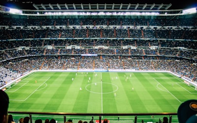 赛事前瞻分析图表 - 展示球队历史战绩与数据对比